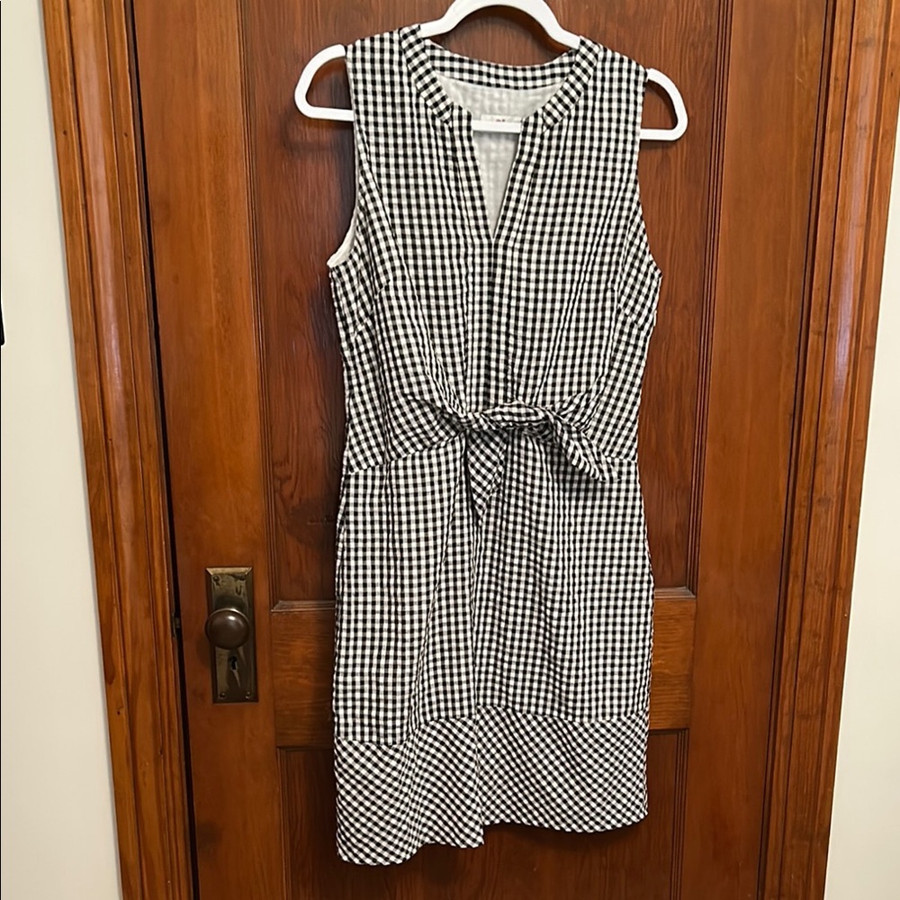Vineyard Vines Black and White Sleeveless Mini Sundress